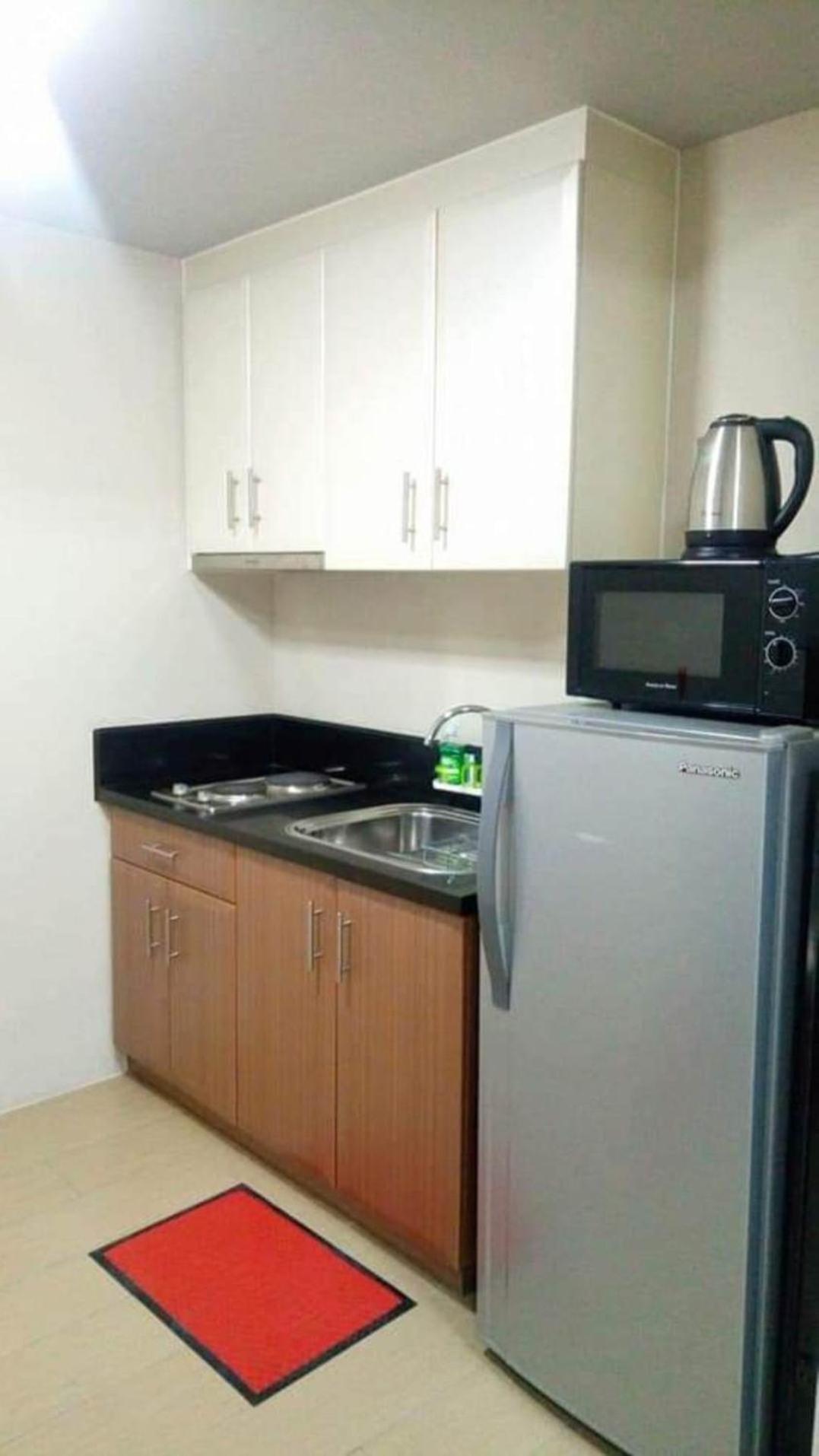 Pasay Condotel Near Naia Terminal 3 Екстериор снимка