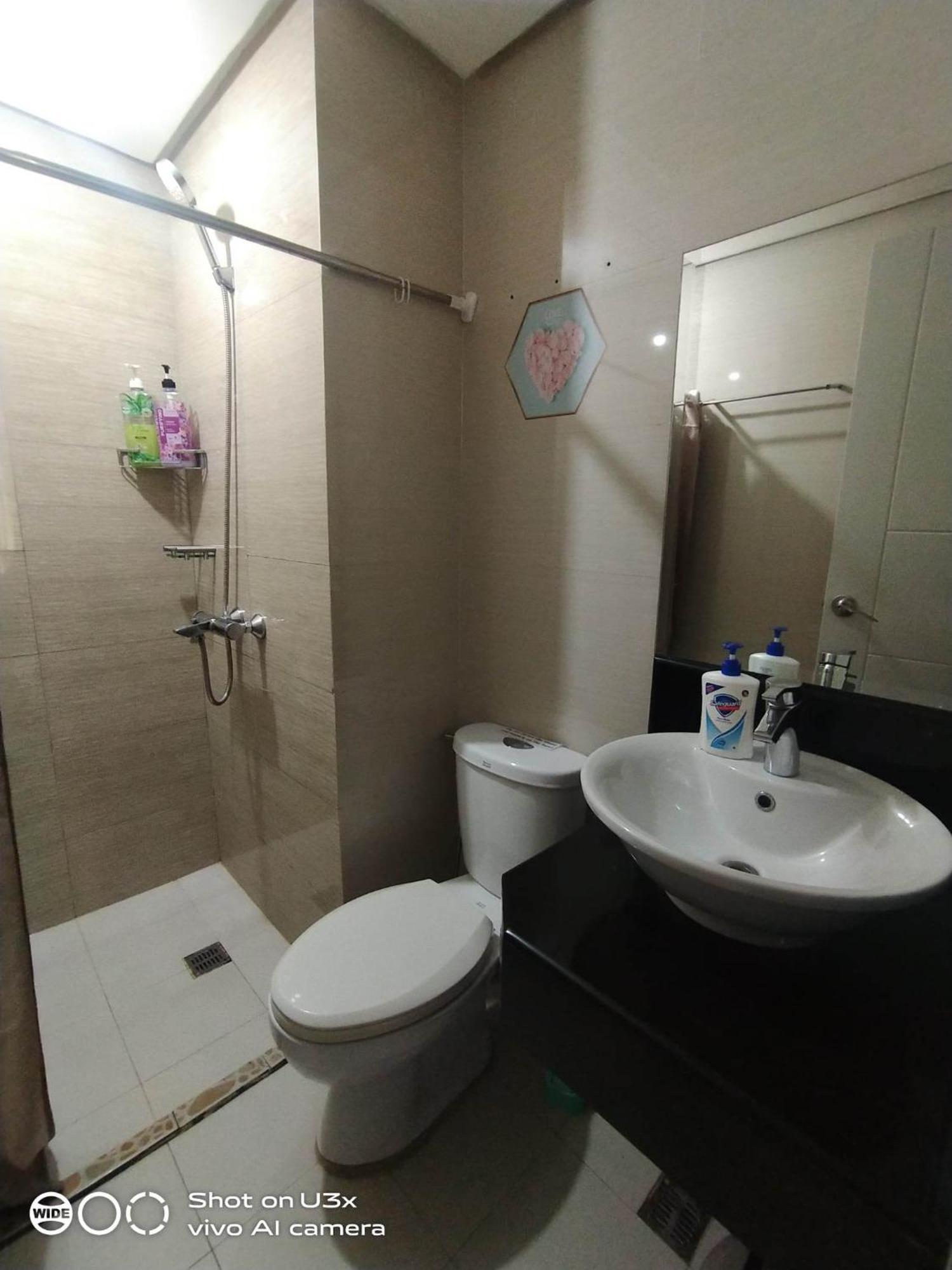Pasay Condotel Near Naia Terminal 3 Екстериор снимка