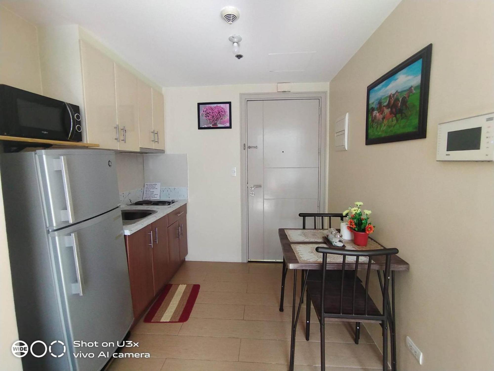 Pasay Condotel Near Naia Terminal 3 Екстериор снимка