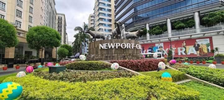 Pasay Condotel Near Naia Terminal 3 Екстериор снимка